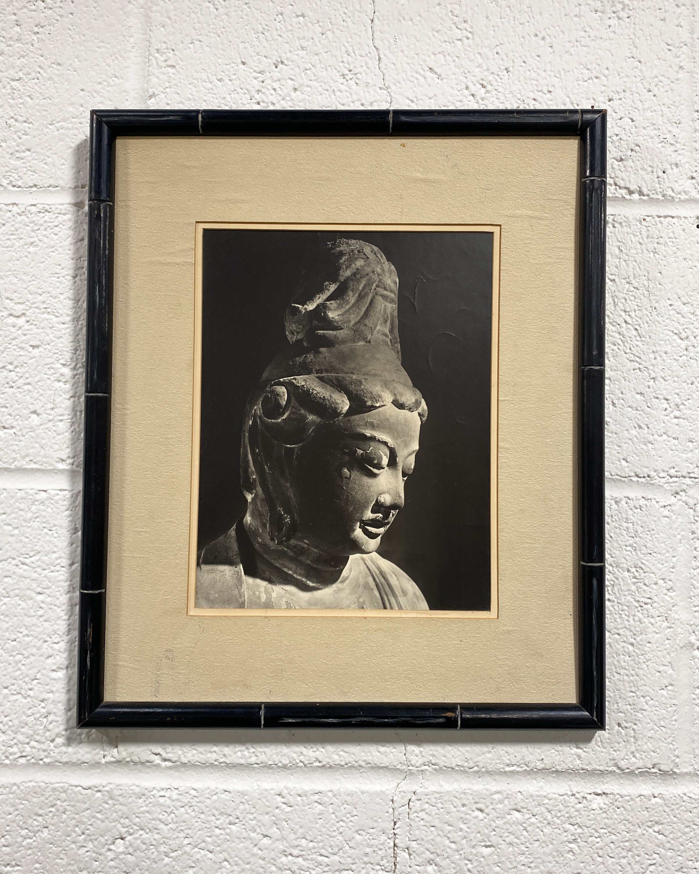 デコパージュ　肖像画 Vintage Framed Photo of Gigeiten Statue at Akishino-dera Temple 工芸品