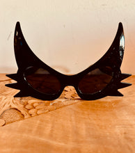 Load image into Gallery viewer, Sexy Cat Woman w Cat Eyes Sunnies
