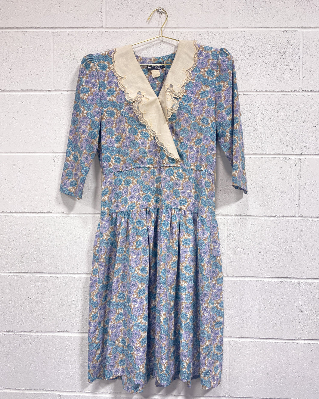 Vintage Floral Dress with Lacey Collar (6)