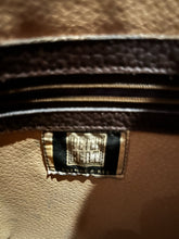 Load image into Gallery viewer, Vintage Peter Kent Buenos Aires Bag
