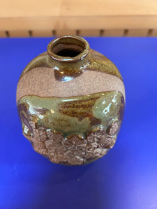 Vintage Takahashi Pottery Bud Vase
Green Glazed Drip with mixed Florals