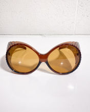 Load image into Gallery viewer, Buzzy Brown Sunnies
