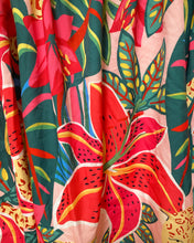 Load image into Gallery viewer, Bright Summery Dress (M)
