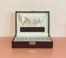 Load image into Gallery viewer, 50s Leather Jewelry Box
