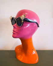 Load image into Gallery viewer, Black Jeweled Cat Eye Sunnies
