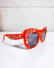 Load image into Gallery viewer, Orange Cat Eye Sunnies with Floral Detail
