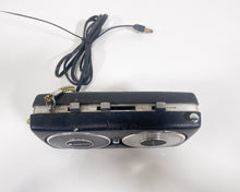Load image into Gallery viewer, Vintage Craig Radio
