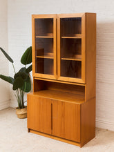 Load image into Gallery viewer, Teak Danish Vintage Bookshelf
