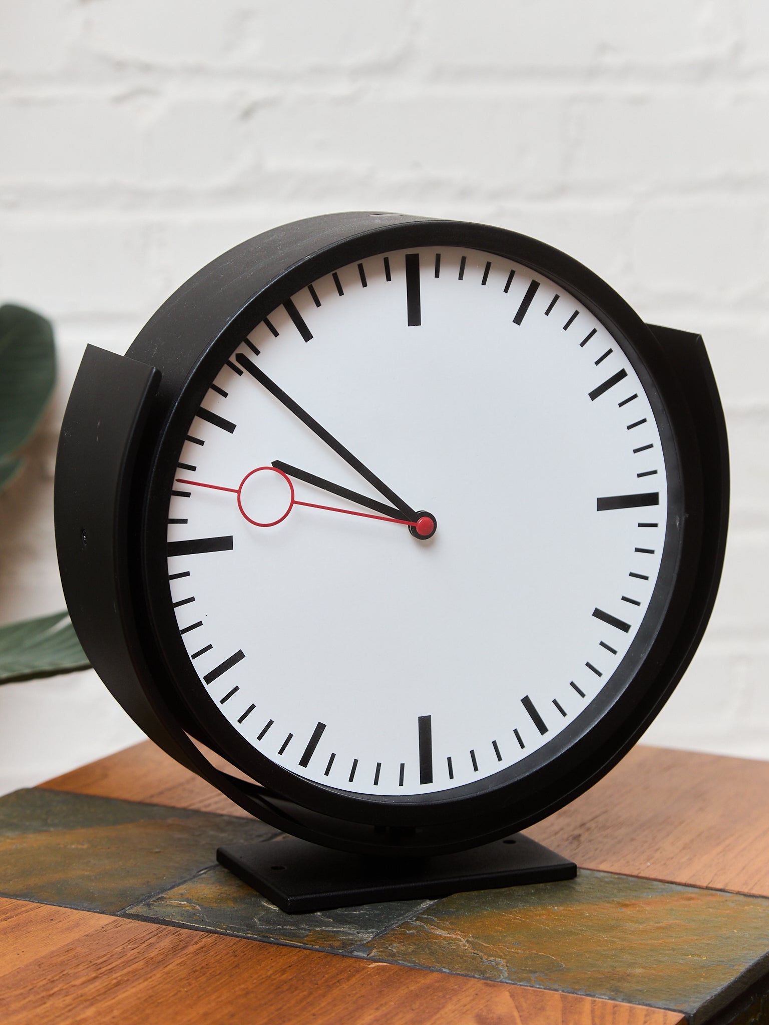 Ikea Vintage BISSING Silent Wall Clock Black – Sunbeam Vintage