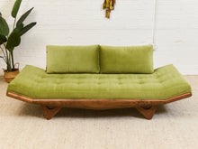 Load image into Gallery viewer, Gondola Sofa in Green
