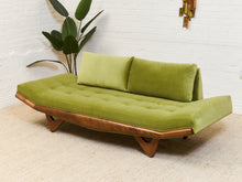 Load image into Gallery viewer, Gondola Sofa in Green

