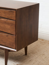 Load image into Gallery viewer, Solis 6 Drawer Dresser
