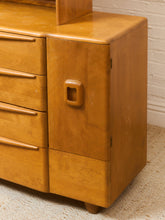 Load image into Gallery viewer, Heywood Wakefield Hutch
