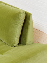 Load image into Gallery viewer, Gondola Sofa in Green
