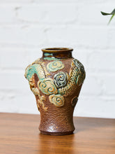Load image into Gallery viewer, Sumida Gawa Japanese Pottery 1940's
