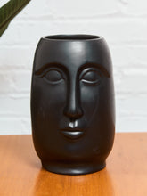 Load image into Gallery viewer, Adler Style Face Vase
