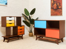 Load image into Gallery viewer, Shelly Bookshelf with Scandi Base
