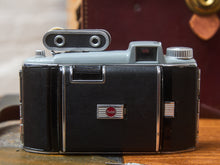 Load image into Gallery viewer, Kodak Tourist Camera And Kit
