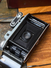 Load image into Gallery viewer, Kodak Tourist Camera And Kit
