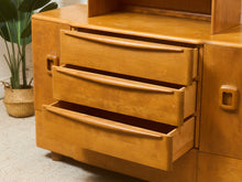 Load image into Gallery viewer, Heywood Wakefield Hutch
