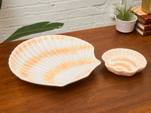 Load image into Gallery viewer, Post Modern Peach Serving Tray with Dip Dish
