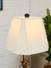 Load image into Gallery viewer, Golf Vintage Lamp
