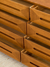 Load image into Gallery viewer, American of Martinsville 12 drawer Dresser
