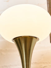 Load image into Gallery viewer, Mushroom Tulip Lamp
