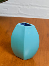 Load image into Gallery viewer, Rare Lindt-Stymeist Vintage set
