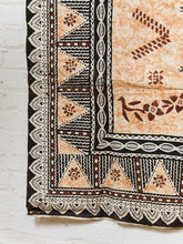 Load image into Gallery viewer, Fijian Masi Vintage African Tapa Cloth
