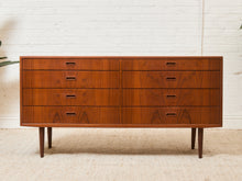 Load image into Gallery viewer, Vodder Sibast Danish Mid-Century Modern Teak 8 Drawers Dresser
