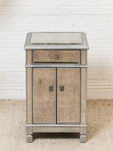 Load image into Gallery viewer, Mirrored Cabinet
