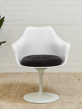 Load image into Gallery viewer, Set of 4 Swivel Tulip Style Chairs
