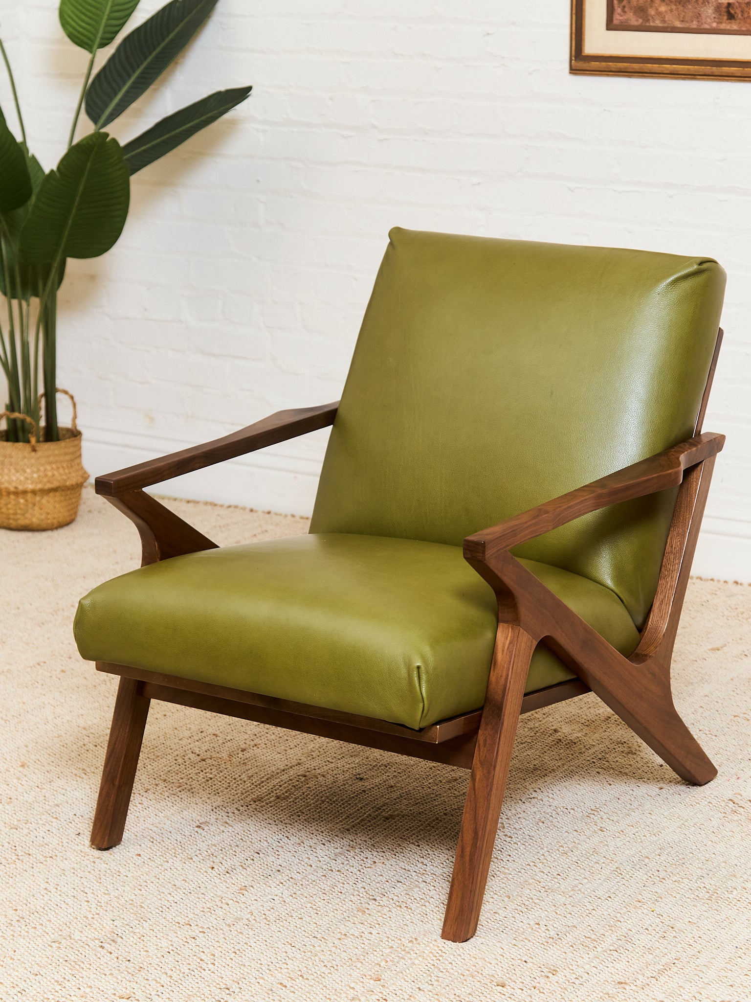 Zayden Lounge Chair in Green Leather – Sunbeam Vintage