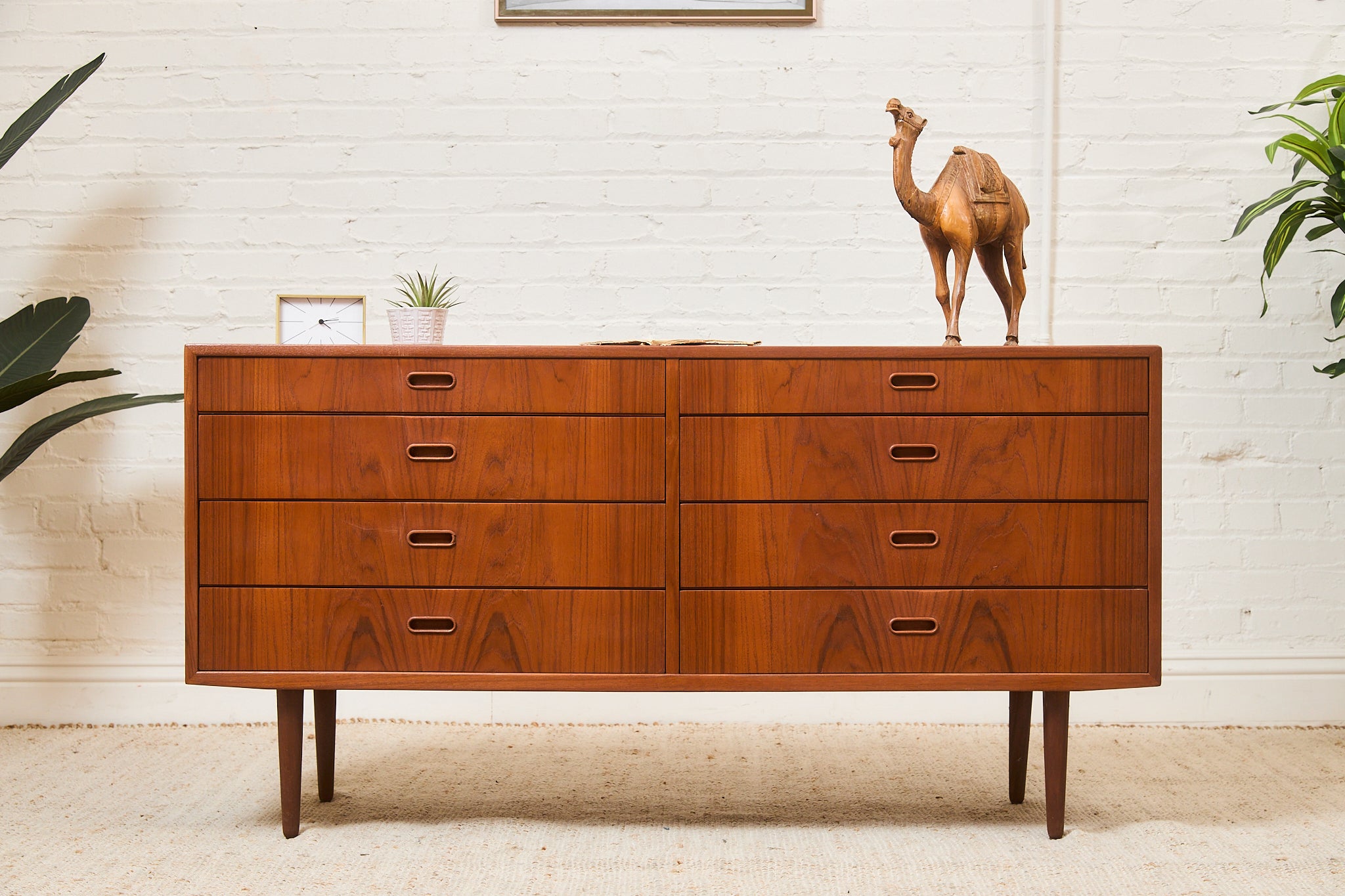 Antique & Vintage Dressers for Sale (Unique Edition) Sunbeam Vintage Antique & Vintage Dressers for Sale (Unique Edition) Sunbeam Vintage