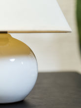 Load image into Gallery viewer, White Round Ceramic Table Lamp
