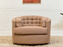 Load image into Gallery viewer, Houndstooth Amber Vintage Swivel Chair
