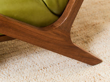Load image into Gallery viewer, Zayden Lounge Chair in Green Leather
