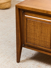 Load image into Gallery viewer, Century Furniture Rattan Square End Table
