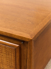 Load image into Gallery viewer, Century Furniture Rattan Square End Table
