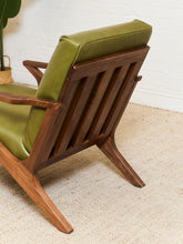 Load image into Gallery viewer, Zayden Lounge Chair in Green Leather
