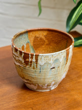 Load image into Gallery viewer, Hand Thrown Studio Pottery Stoneware Bowl with Glaze
