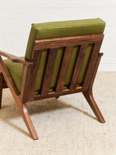 Load image into Gallery viewer, Zayden Lounge Chair in Green Leather
