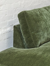 Load image into Gallery viewer, Michonne in Amici Moss
