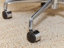 Load image into Gallery viewer, Black Leather Office Chair
