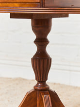 Load image into Gallery viewer, Georgian Antique Pedestal Occasional Table

