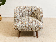 Load image into Gallery viewer, Sabin Chair in Juluna Cuba
