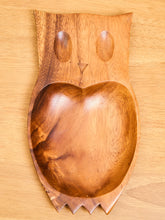 Load image into Gallery viewer, Vintage Wood Owl Tray

