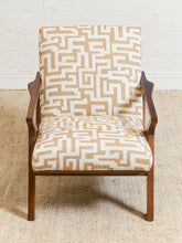 Load image into Gallery viewer, Zayden Lounge Chair in Jasper Desert
