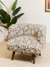 Load image into Gallery viewer, Sabin Chair in Juluna Cuba
